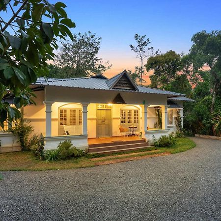 Stayvista At Catherine Cottage With Heater & Board Game Муннар Екстер'єр фото
